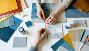découvrez des astuces pratiques et faciles pour réussir vos collages de tissu, faïence et bien plus, et donnez vie à vos projets créatifs avec succès.