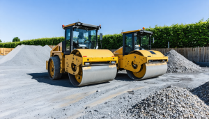 découvrez nos conseils pour choisir le compacteur idéal adapté à vos travaux de terrassement, afin d'assurer une finition optimale et durable.