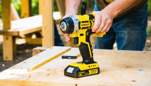 découvrez la visseuse à choc sans fil stanley fatmax sfmcf 820 d2k, alliant puissance, performance et efficacité pour tous vos travaux de vissage professionnels et amateurs.
